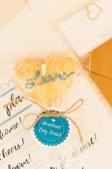 pie stick favors